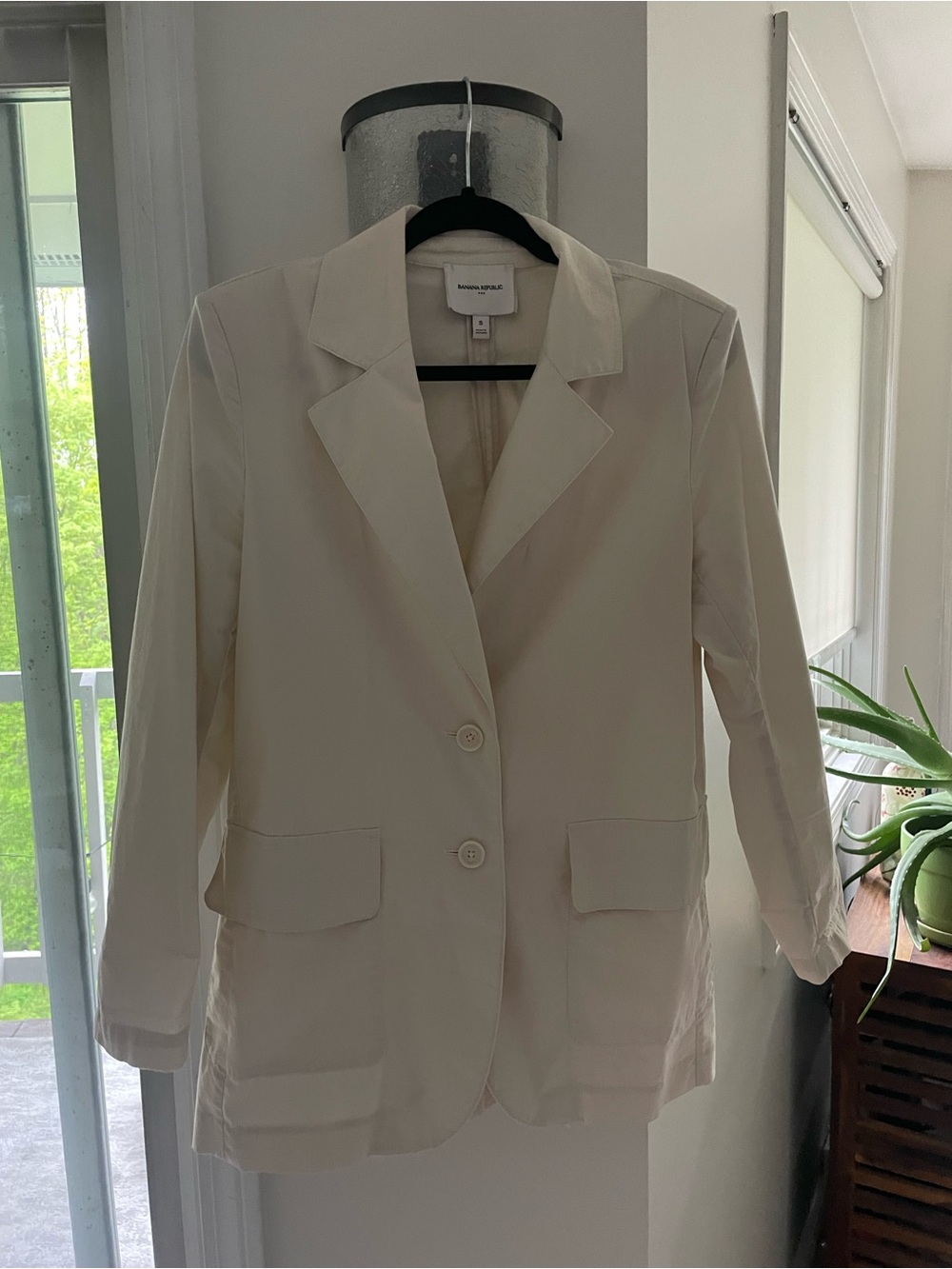 Banana Republic Cream Single-Breasted Blazer